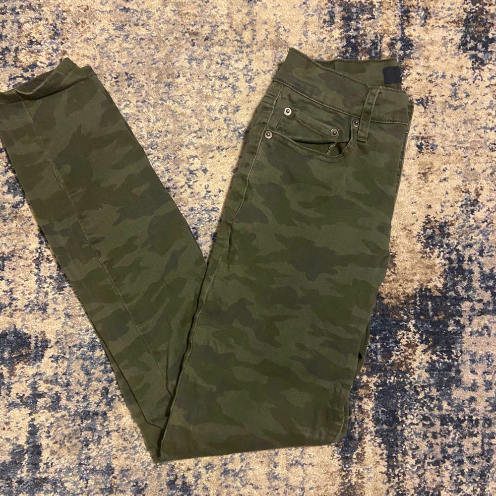 Camo pants